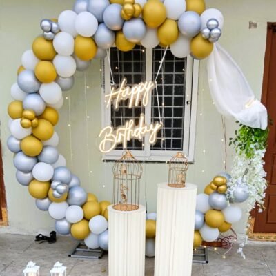 Trio Celebration Ring Decor